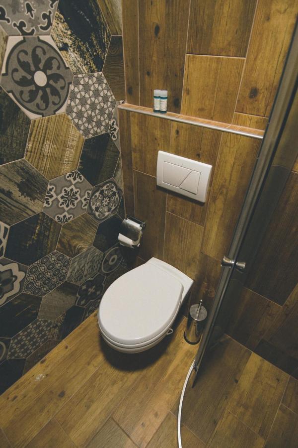 4 Rooms Gjirokastra Bagian luar foto