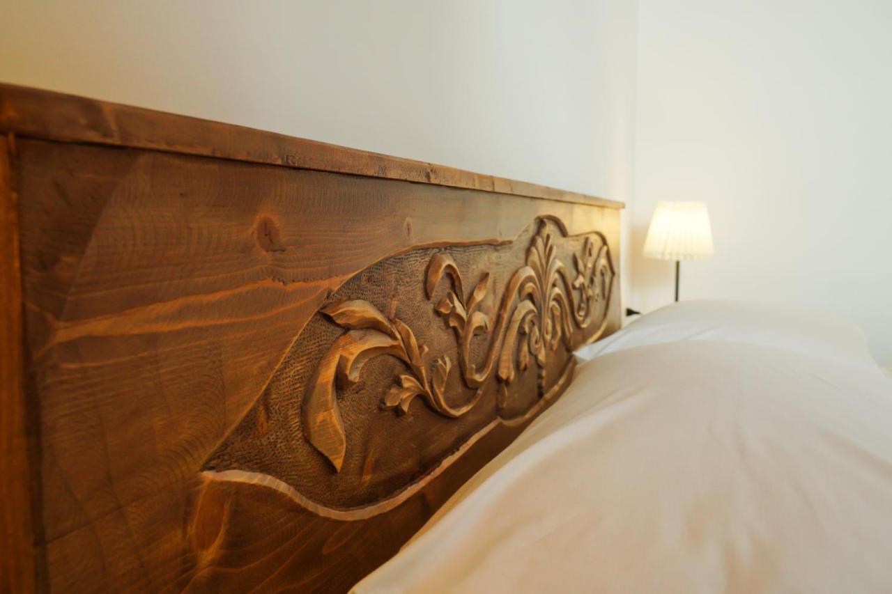 4 Rooms Gjirokastra Bagian luar foto