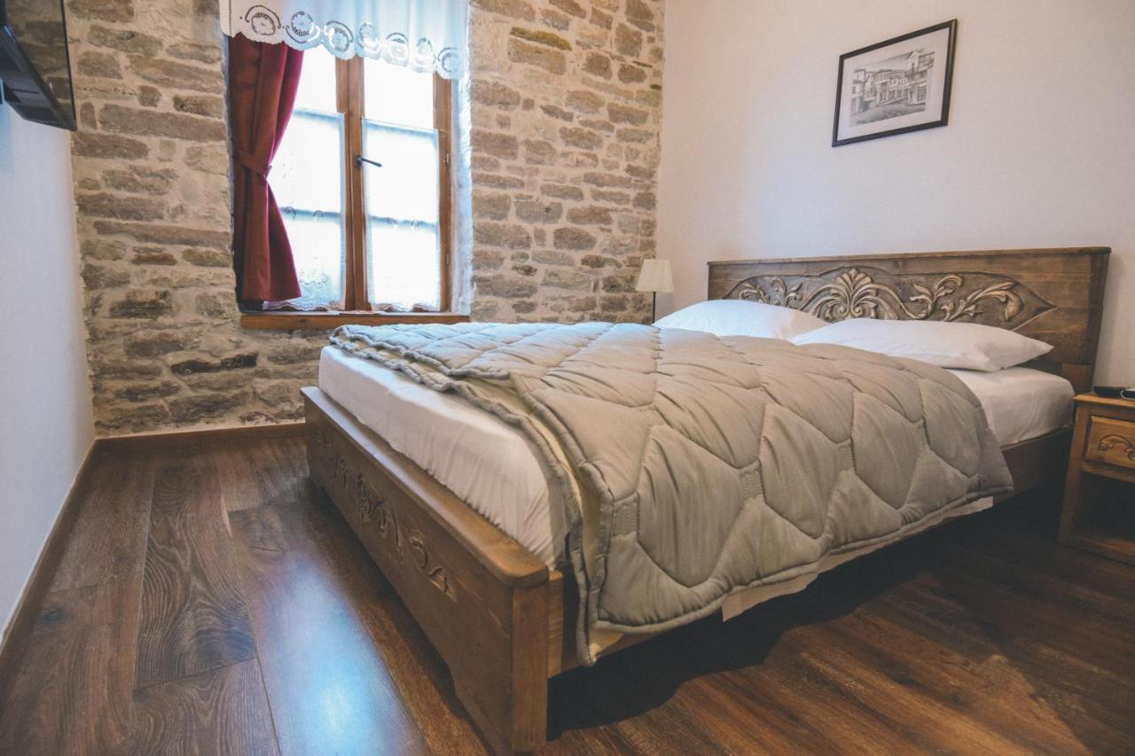 4 Rooms Gjirokastra Bagian luar foto