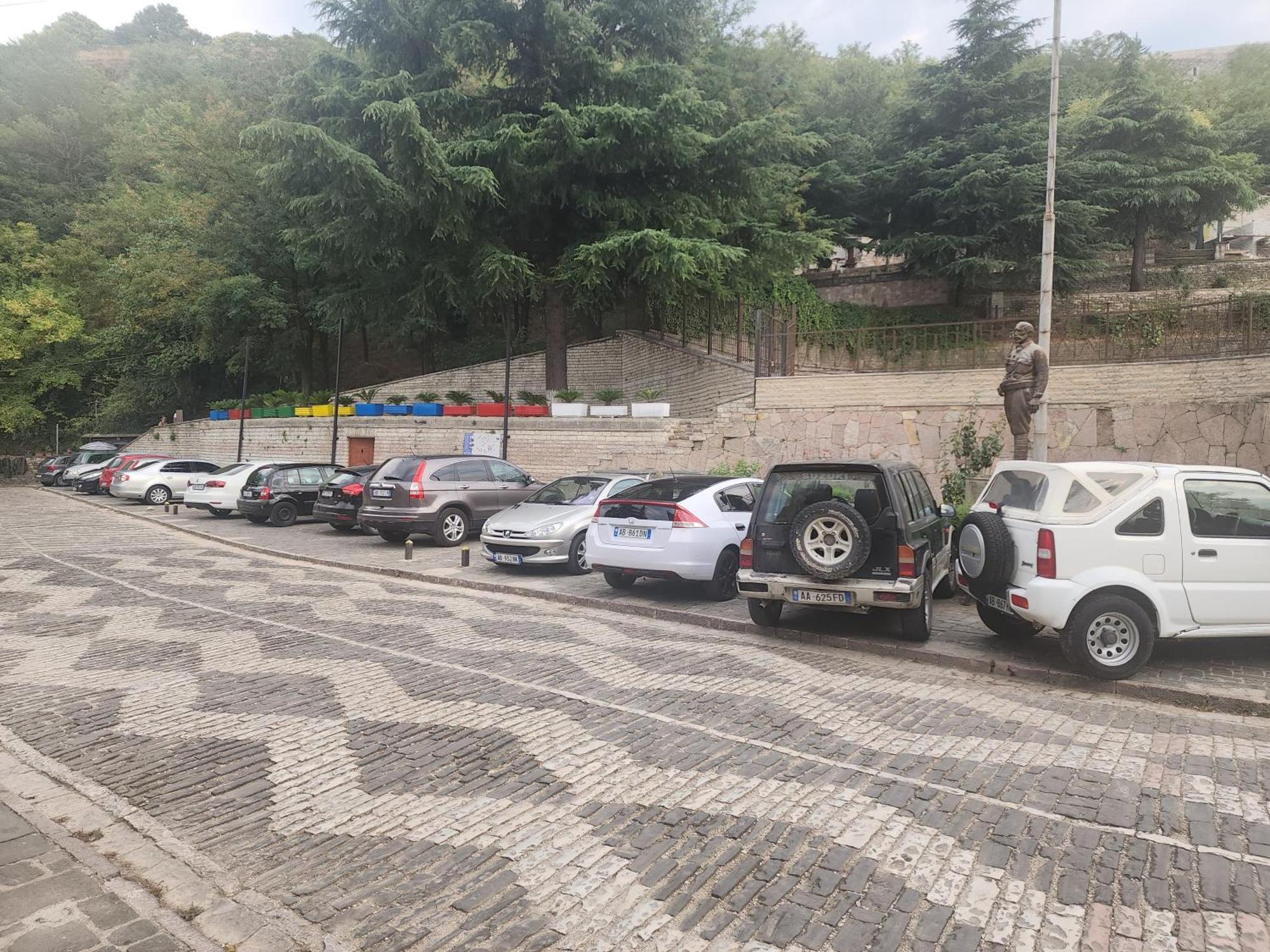 4 Rooms Gjirokastra Bagian luar foto